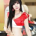 Sexy Korean race queen Hwang Mi Hee looking sexy at carshow - image 