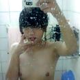 Amateur Asian teens making nude selfies - image 