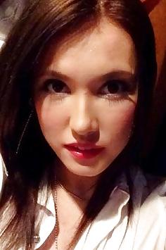 Maria Ozawa selfie pics with girlfriends