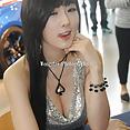 Sexy Korean carshow babe Hwang Mi Hee race queen - image 