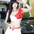 Sexy Korean race queen Hwang Mi Hee looking sexy at carshow - image 