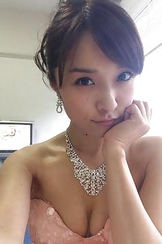 Mihiro Taniguchi selfies and amateur pictures