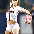 Korean baseball babe throws a pitch - image 