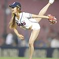 Korean baseball babe throws a pitch - image 