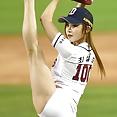 Korean baseball babe throws a pitch - image 