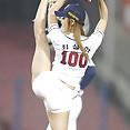 Korean baseball babe throws a pitch - image 