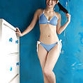 Gravure idol Hikari Yamaguchi side ponytail & bikini - image 