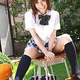 Gravure schoolgirl Iyo Hanaki pics - image 