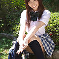 Gravure schoolgirl Iyo Hanaki pics - image 